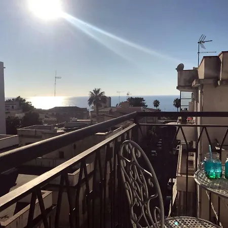 Belvedere Apartment *