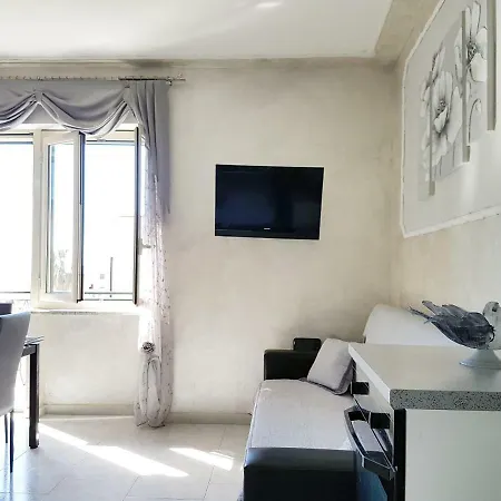 Belvedere アパート トロペーア